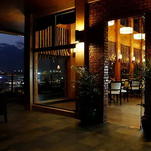 中央公园塔楼度假酒店 安吉利斯